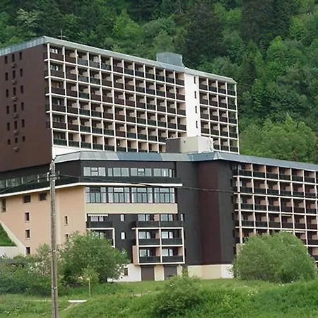 Apartment Avec Parking Couvert Et Vue Montagnes A